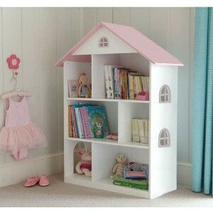 Witte poppenhuis boekenkast met roze dak